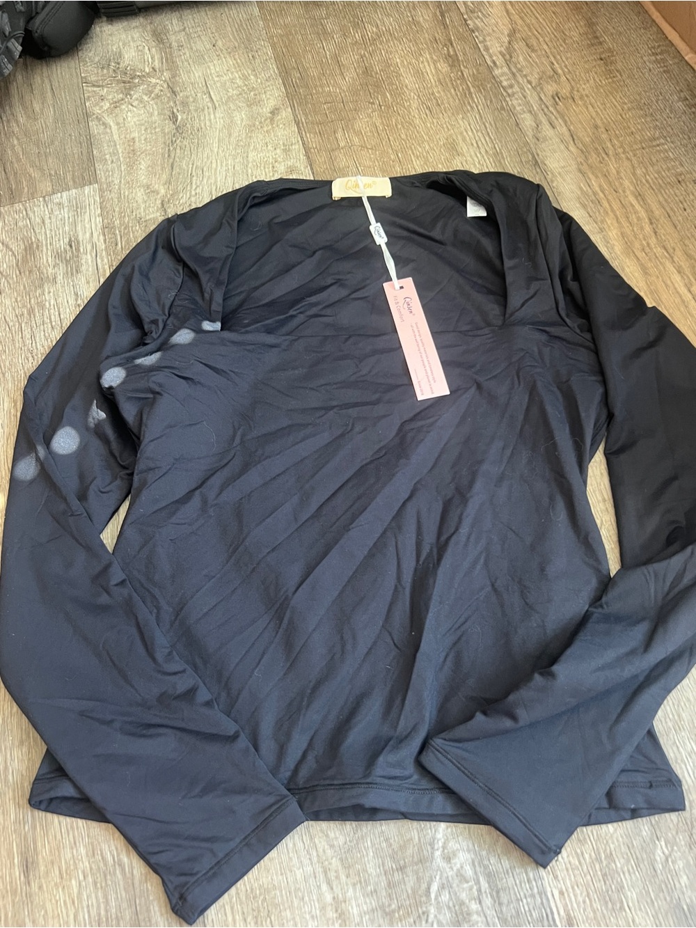 NWT Qinsen Black Long Sleeve‎ Top